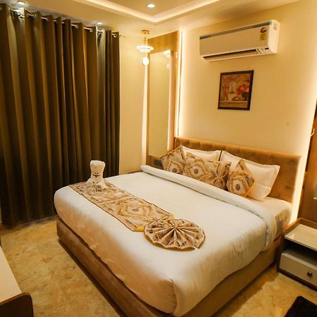 Hotel Ammison Inn & Suites Amritsar Exterior photo